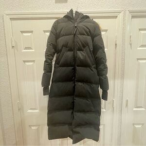 Canada Goose Mystique Parka